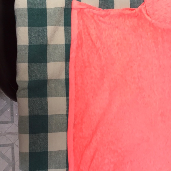 Crop top - Picture 4 of 4